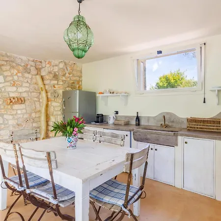 3 Bedroom Cozy In Prázdninový dům Ostuni