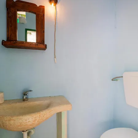 3 Bedroom Cozy In Nyaraló *