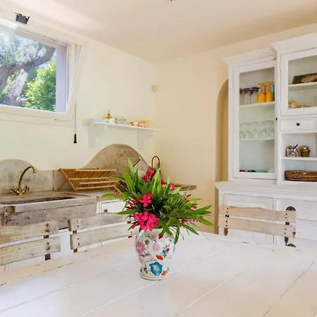 3 Bedroom Cozy In *